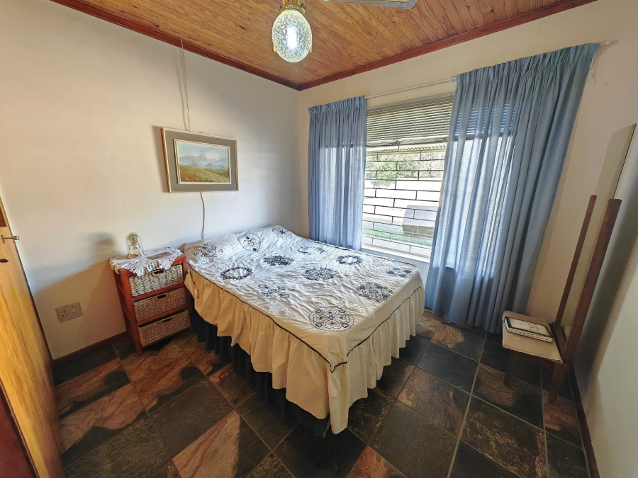 5 Bedroom Property for Sale in Pellissier Free State